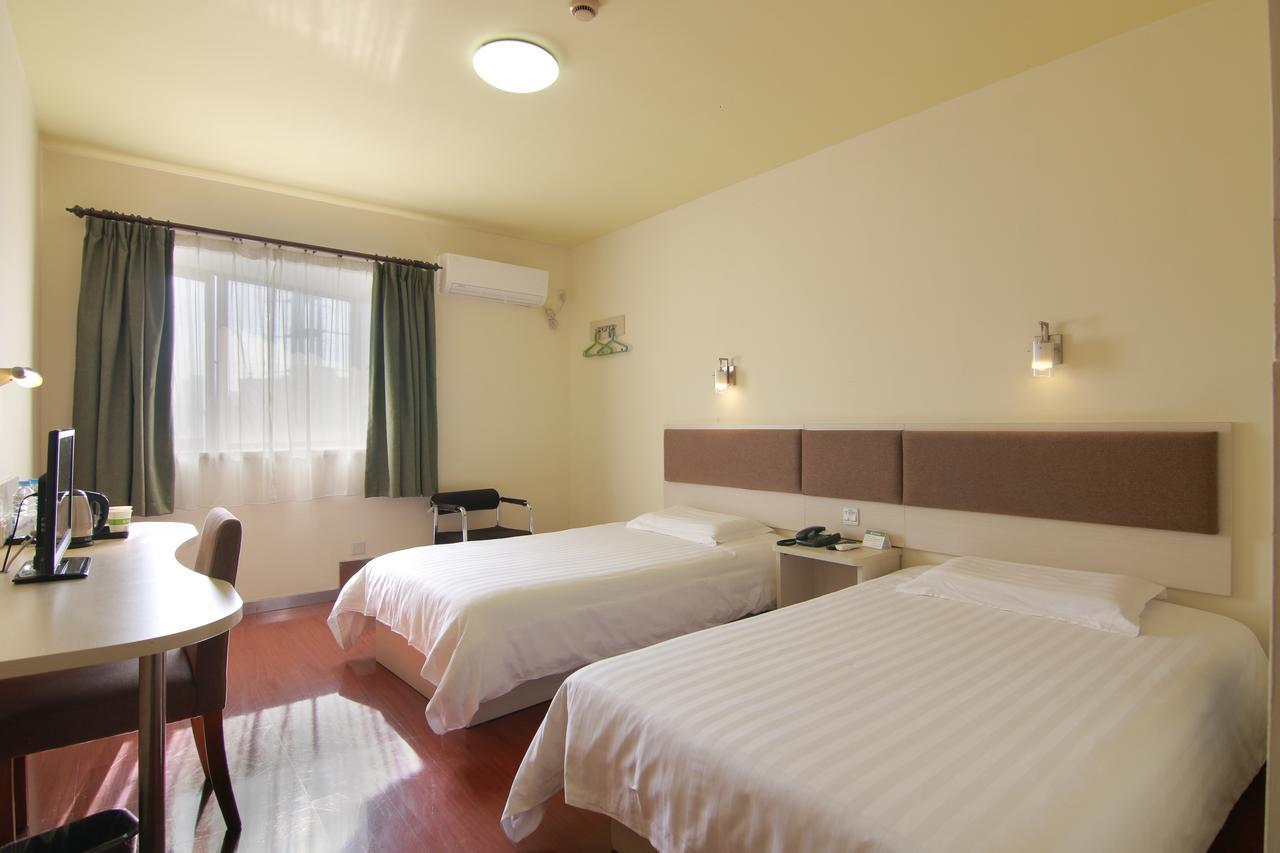 Motel Shanghai Jinshajiang Road Daduhe Road Metro Station Hotel